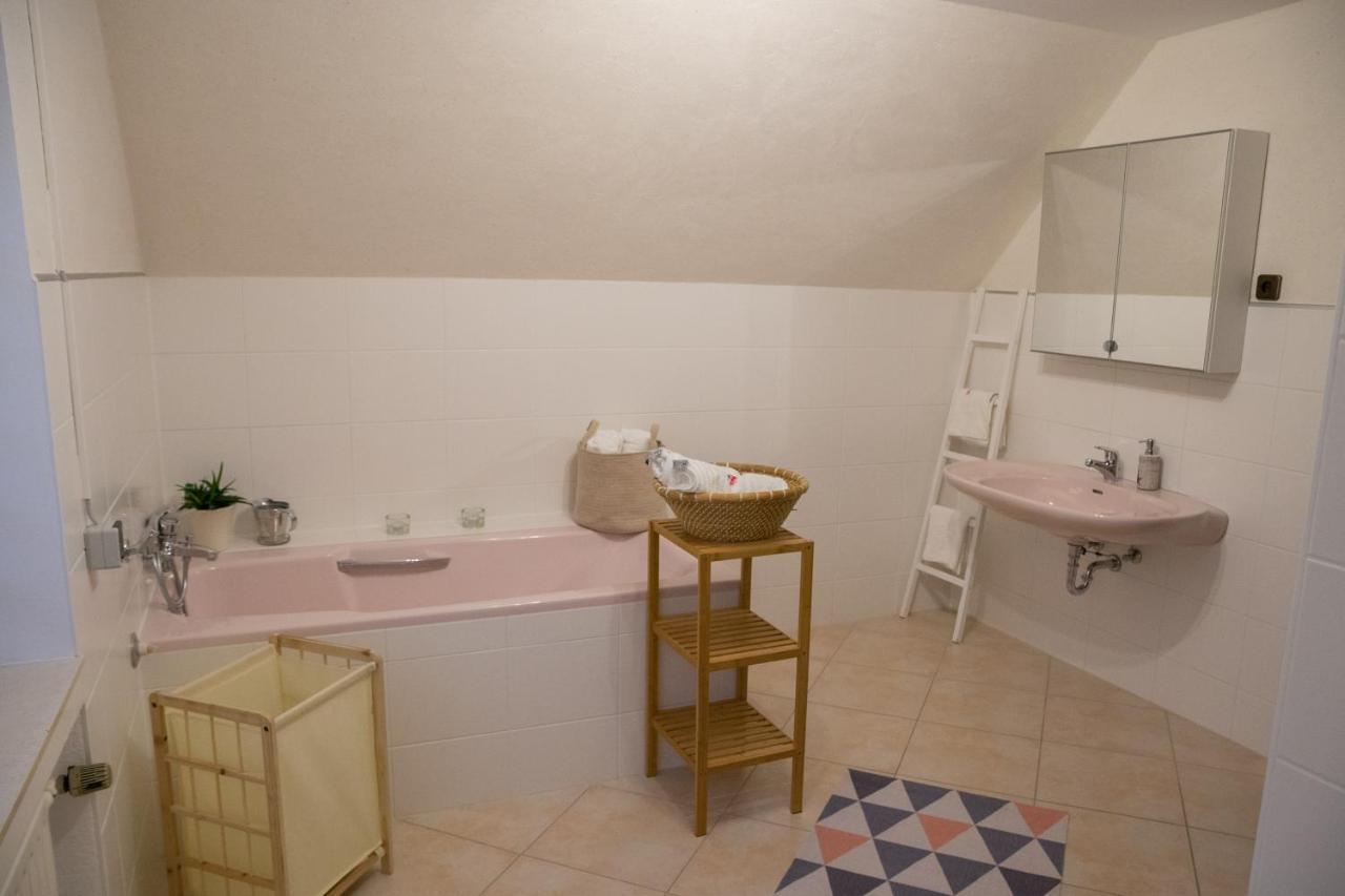 Schöne Ferienwohnung in Kürten Exterior foto